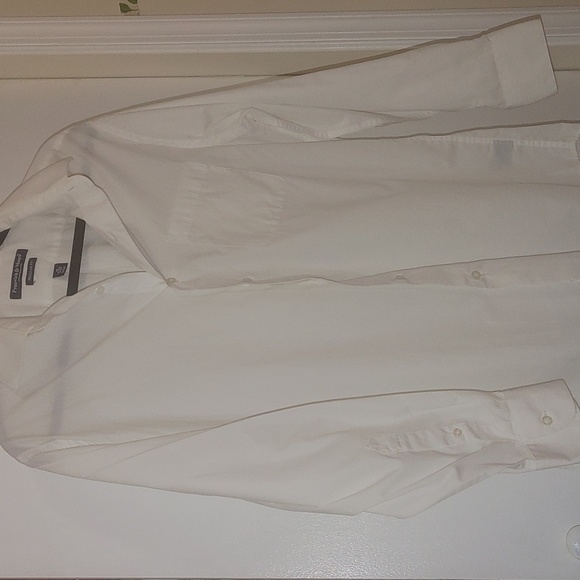 Preswick & Moore Other - Prestwick & Moore  men's Reg Fit M 15-151/2 32/33 white dress shirt